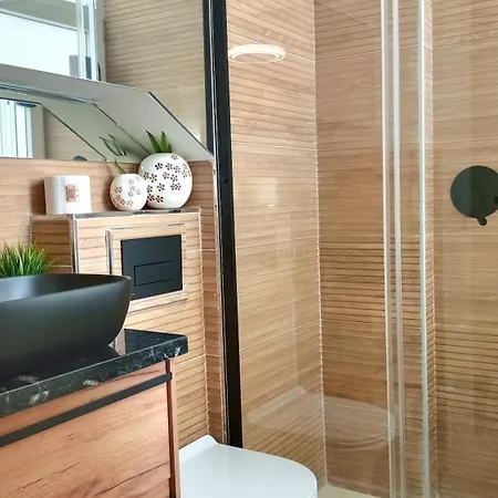 Rada Abc & Estudios A Apartmán *