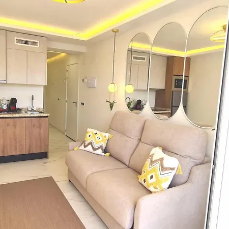 Rada Abc & Estudios A Apartmán