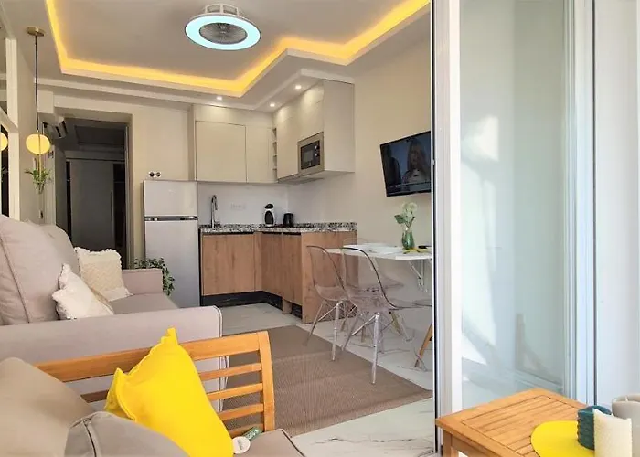 Апартаменти Rada Abc & Estudios A Естепона