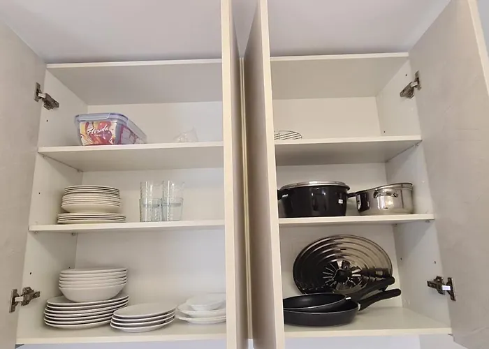 Rada Abc & Estudios A Apartman Estepona